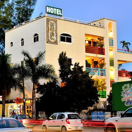 Adventure Experience Hotel Playa del Carmen Buitenkant foto