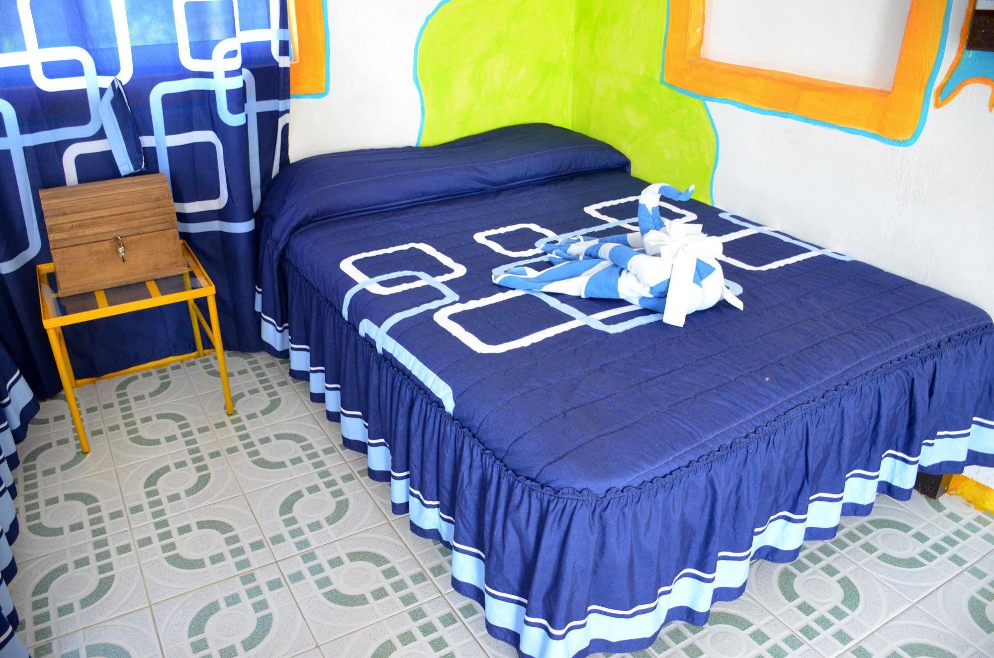 Adventure Experience Hotel Playa del Carmen Buitenkant foto