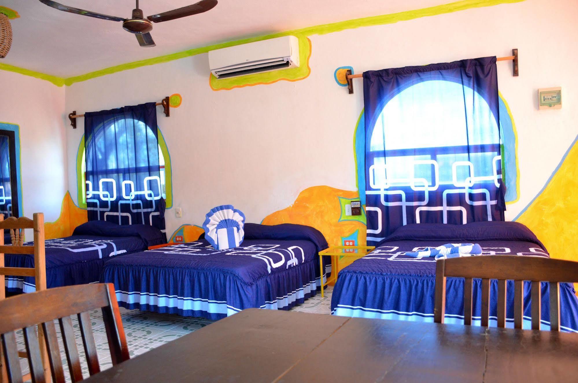 Adventure Experience Hotel Playa del Carmen Buitenkant foto
