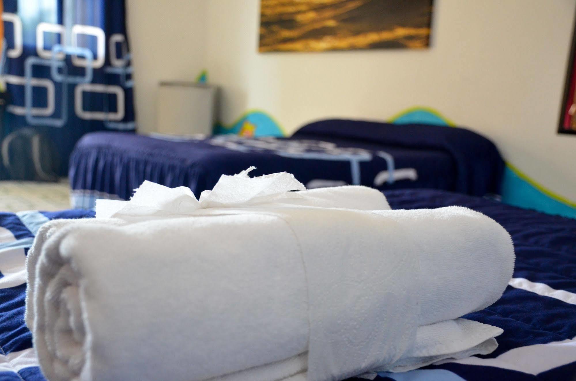Adventure Experience Hotel Playa del Carmen Buitenkant foto